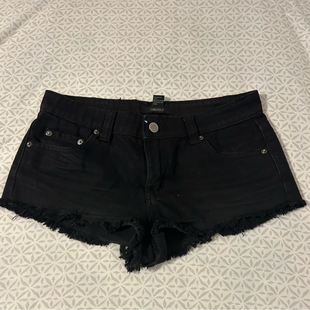 Black jean shorts from forever 21